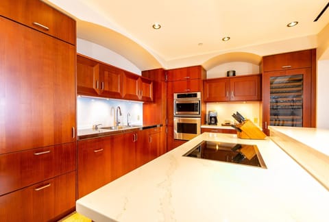 Villa, 3 Bedrooms | Private kitchen | Fridge, oven, coffee/tea maker, toaster