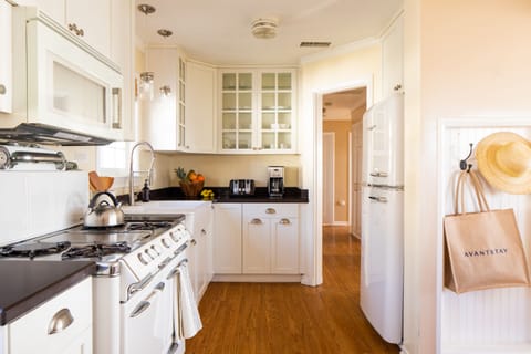 We know, the retro fridge is a vibe.