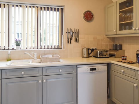 Kitchen | The ViewYr Olygfa, Glan Conwy