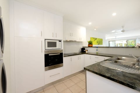 Apartment | Private kitchen | Fridge, microwave, oven, stovetop