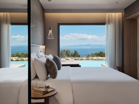 Panoramic Suite 2 Bedroom Sea View Private Pool & Jacuzzi | Premium bedding, down comforters, memory foam beds, in-room safe