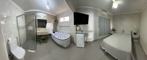 Deluxe Double Room, 1 Bedroom | Free WiFi, bed sheets