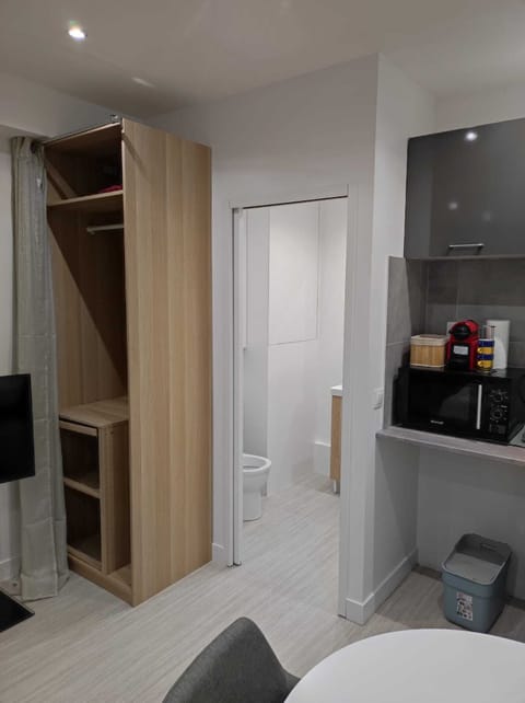 CHARMING STUDIO SAINT MARTIN Apartment in Pontoise