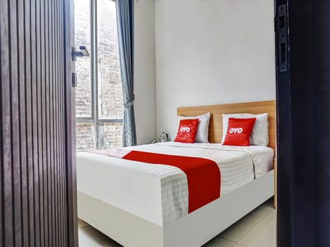 Deluxe Double Room | Free WiFi, bed sheets