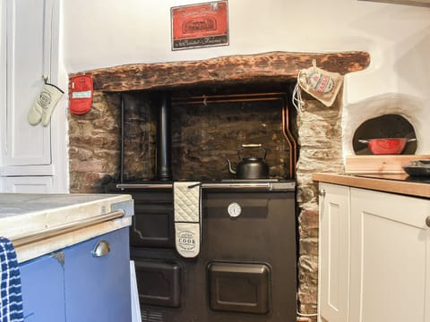 Kitchen | Squirrels Nest, Littleham, near Bideford