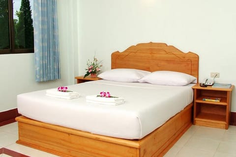 Standard Double Room with Air Conditioning | Free WiFi