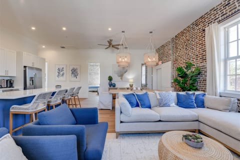 Open Floor Plan Livingroom