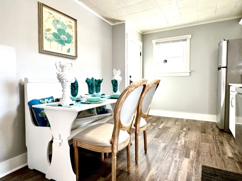 Dine-in kitchen table for 4.