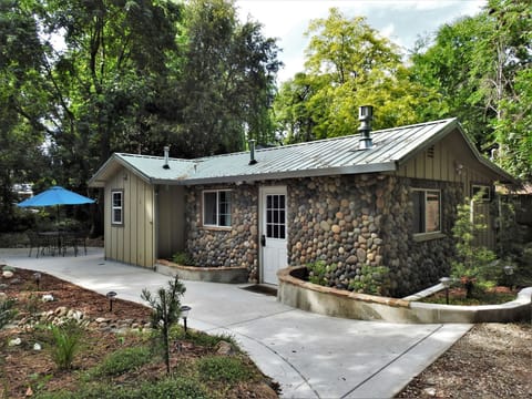 59a3bf71-190d-4d50-a465-ac9d49e0d130