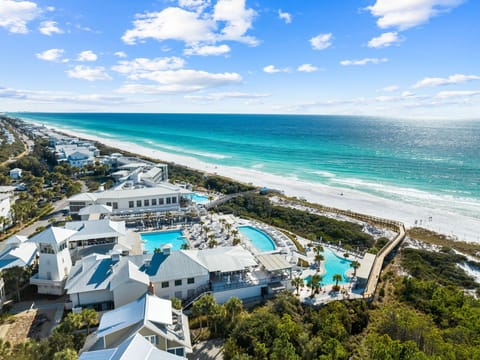 House, 5 Bedrooms | Beach