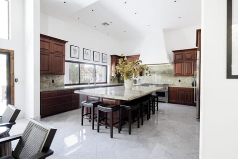 Kitchen with Large Island