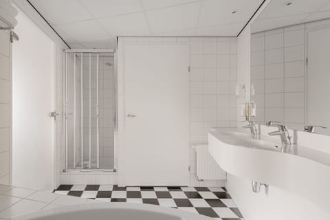 Suite | Bathroom | Separate tub and shower, deep soaking tub, free toiletries, hair dryer