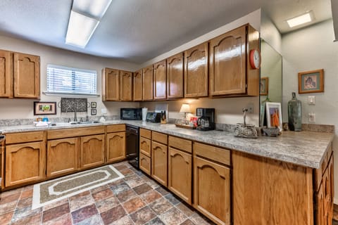 Condo, Multiple Beds, Fireplace (B11 - No Pets Allowed) | Private kitchen | Fridge, microwave, oven, stovetop