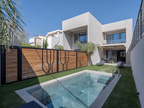 A private, 17 sq.m. swimming pool, 1,30 m deep with ladder access.