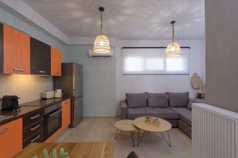 City Apartment | Living area | 40-inch Smart TV with satellite channels, TV