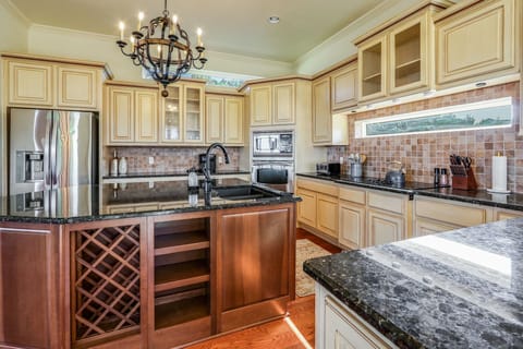 Granite countertops with stainless steel appliances