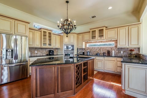 Full kitchen with large center island