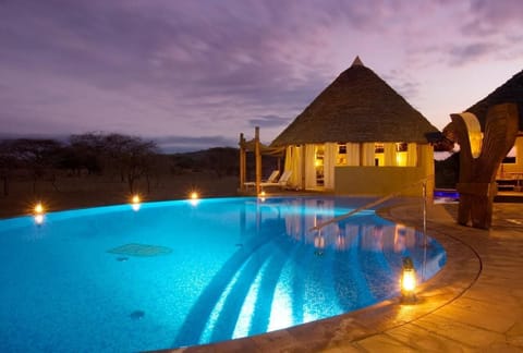 Outdoor pool, sun loungers