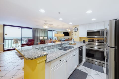 Condo, 1 Bedroom | Private kitchen | Full-size fridge, microwave, oven, stovetop