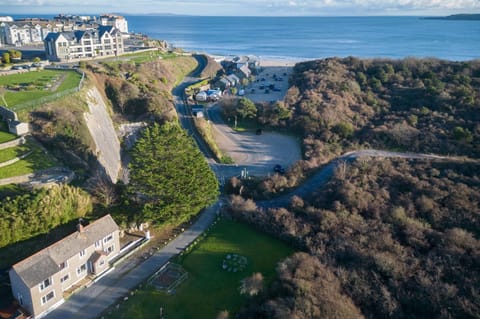 Maytree Cottage - 4 Bedroom Holiday Home - Tenby (26677)