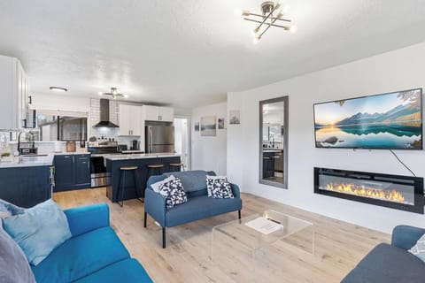 Perfect entertaining space for a small group