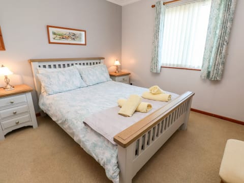 2 bedrooms, individually decorated, individually furnished, free WiFi