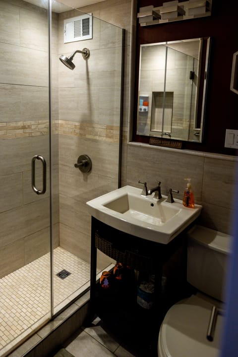 Condo | Bathroom | Combined shower/tub, hair dryer