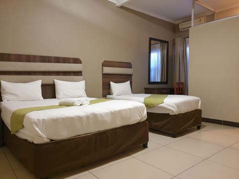 Triple Room | Premium bedding, desk, free WiFi, bed sheets