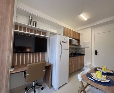 Standard Studio | Private kitchen | Fridge, microwave, stovetop, coffee/tea maker