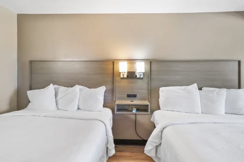 Deluxe Room, 2 Queen Beds, Non Smoking | Desk, free WiFi, bed sheets
