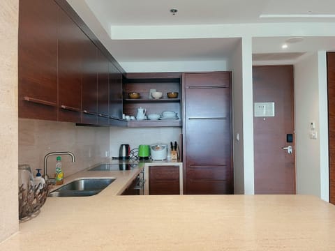 Family Apartment, 2 Bedrooms, Resort View | Private kitchen | Fridge, microwave, stovetop, rice cooker