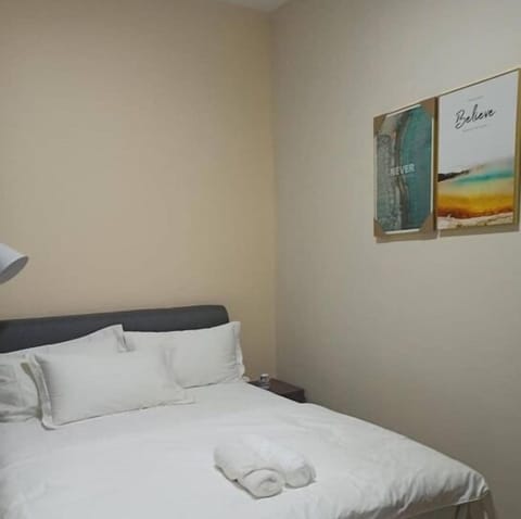 Apartment | Egyptian cotton sheets, premium bedding, desk, iron/ironing board
