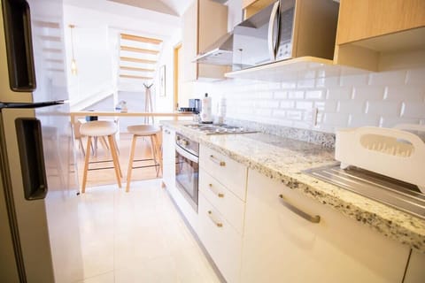 Elegant, fully equipped kitchen