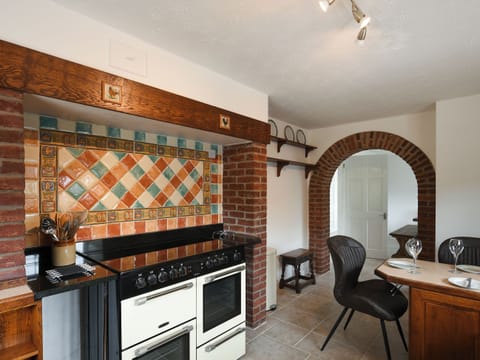 Kitchen | Dolwen Isaf, Llanerfyl, near Welshpool