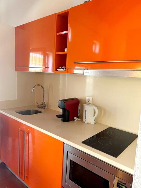 Villa, 1 Bedroom, Mezzanine | Private kitchenette | Fridge, microwave, stovetop, electric kettle