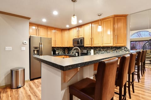 Condo, 2 Bedrooms | Private kitchen | Fridge, oven, coffee/tea maker, toaster