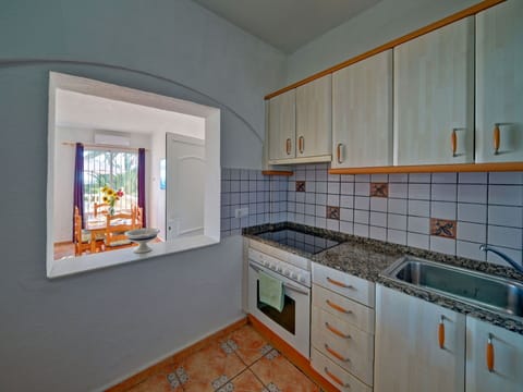 Cloud, Sky, Building, Water, Property, Furniture, Azure, Swimming Pool, Plant, Outdoor Furniture