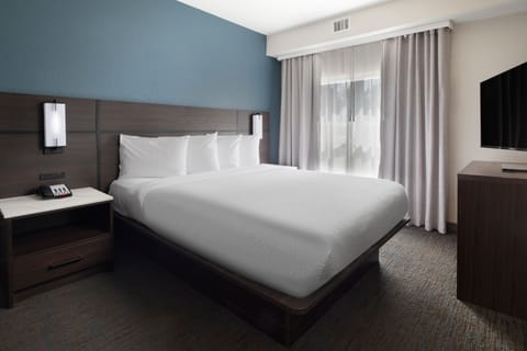 Suite, 1 Bedroom | Premium bedding, down comforters, pillowtop beds, desk