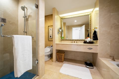 Premium Room | Bathroom | Hair dryer, bathrobes, slippers, towels