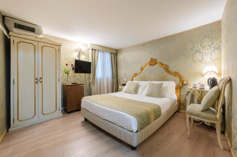 Standard Double or Twin Room | Minibar, soundproofing, free WiFi, bed sheets