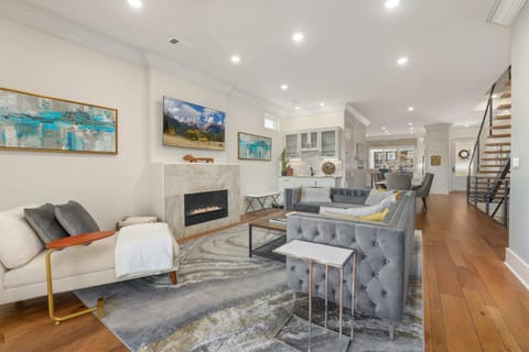 Welcome to The Roman!