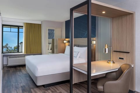 Studio Suite, 1 King Bed, Ocean View | View from room