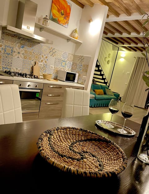 Condo, 2 Bedrooms, Air conditioning, Garden View | Private kitchen | Fridge, microwave, oven, stovetop