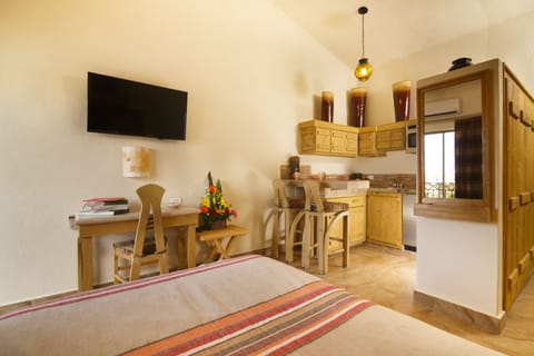 Standard Studio, 1 Double Bed, Kitchenette | 1 bedroom, in-room safe, desk, iron/ironing board