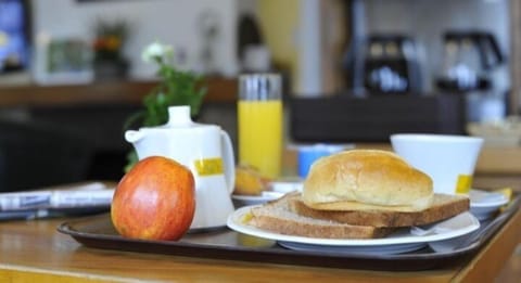 Daily buffet breakfast (EUR 9.9 per person)