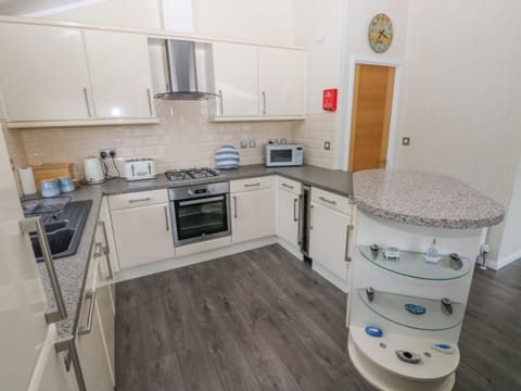 Fridge, dishwasher, electric kettle, toaster