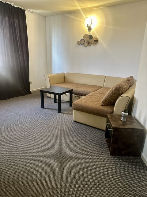 Comfort Apartment, 2 Bedrooms | Desk, blackout drapes, iron/ironing board, free WiFi