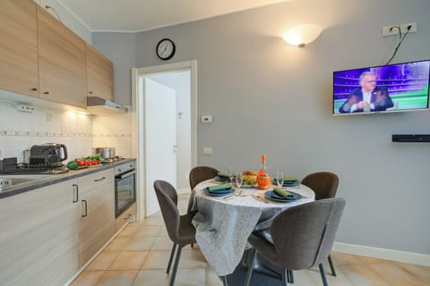 Kitchen and dining area