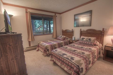 Condo, 3 Bedrooms | 3 bedrooms, free WiFi, bed sheets