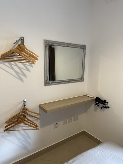 Apartment | 3 bedrooms, iron/ironing board, free WiFi, bed sheets